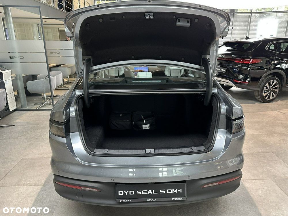 BYD Seal 5 - 18