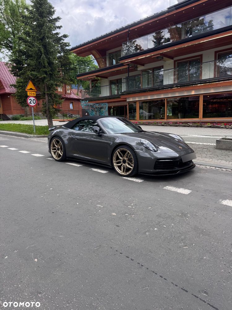 Porsche 911 Carrera - 3