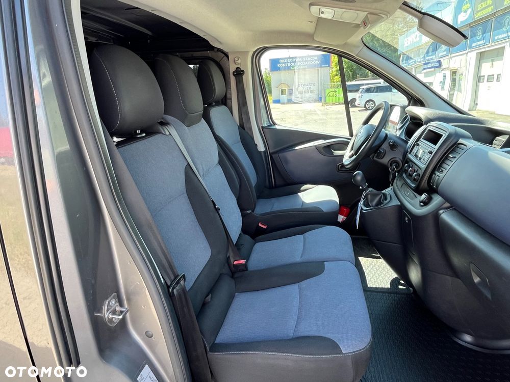 Opel Vivaro - 10