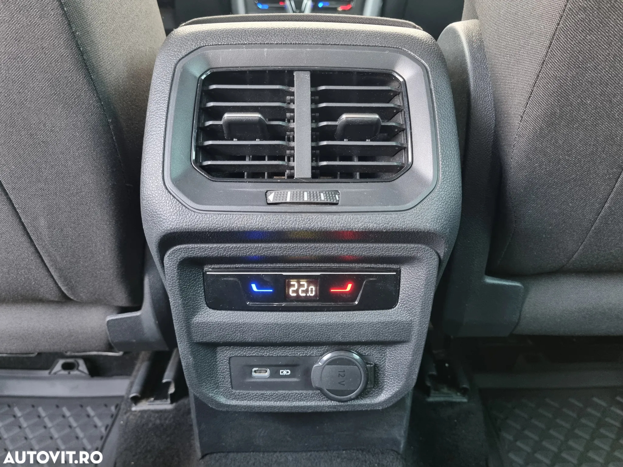 Volkswagen Tiguan 2.0 TDI SCR DSG Life - 32
