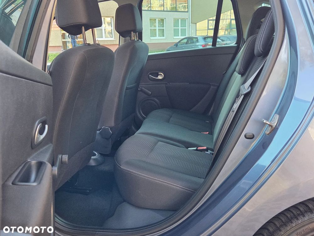 Renault Clio - 8