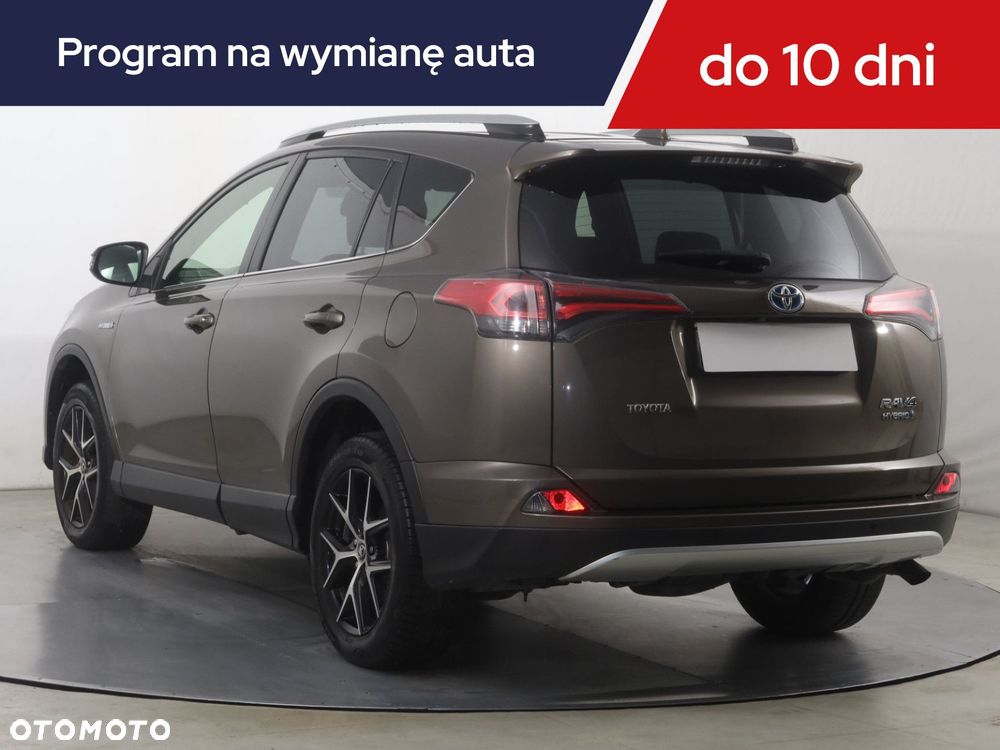 Toyota RAV4 - 6