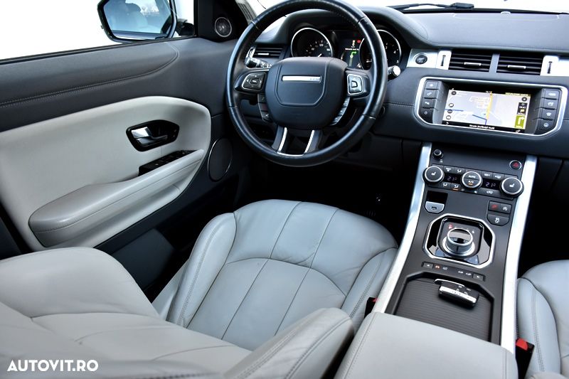 Land Rover Range Rover Evoque - 16