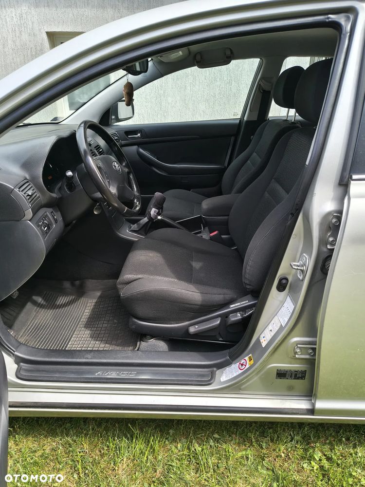 Toyota Avensis 2.0 D-4D Sol - 13