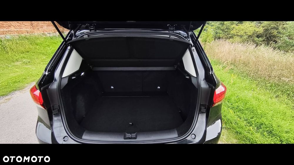 MG ZS - 22