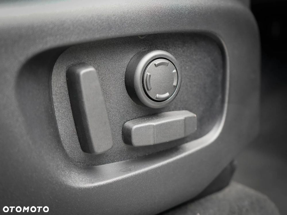 Land Rover Range Rover Velar 2.0 D200 mHEV Dynamic SE - 25