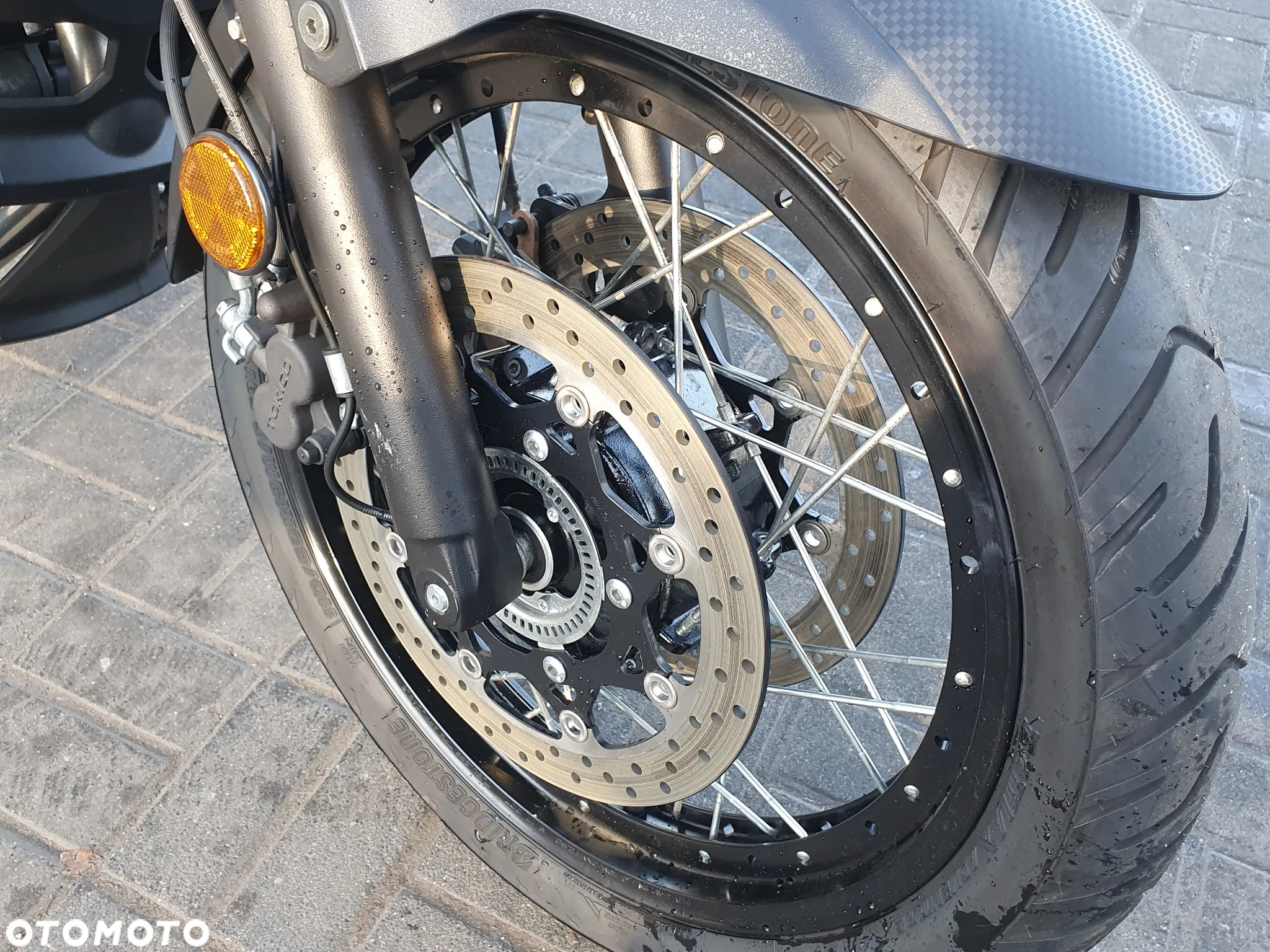 Suzuki V-STROM - 21