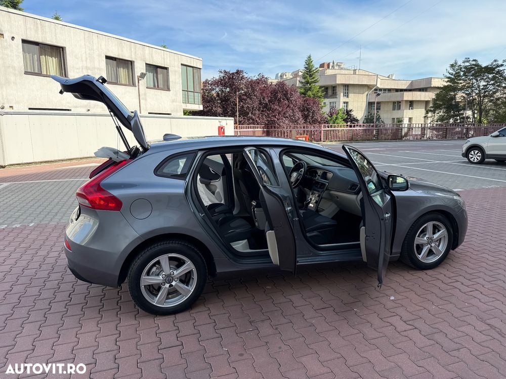 Volvo V40 D2 Powershift Momentum - 15