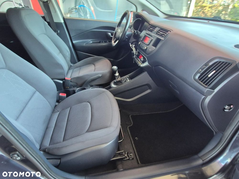 Kia Rio 1.2 Business Line - 31