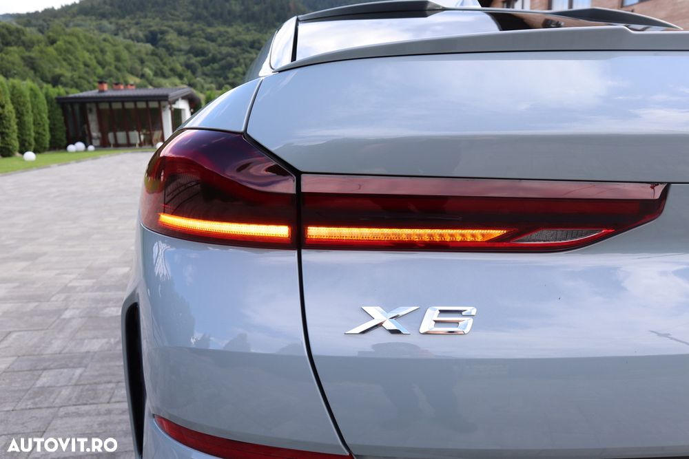 BMW X6 xDrive40i AT MHEV - 14