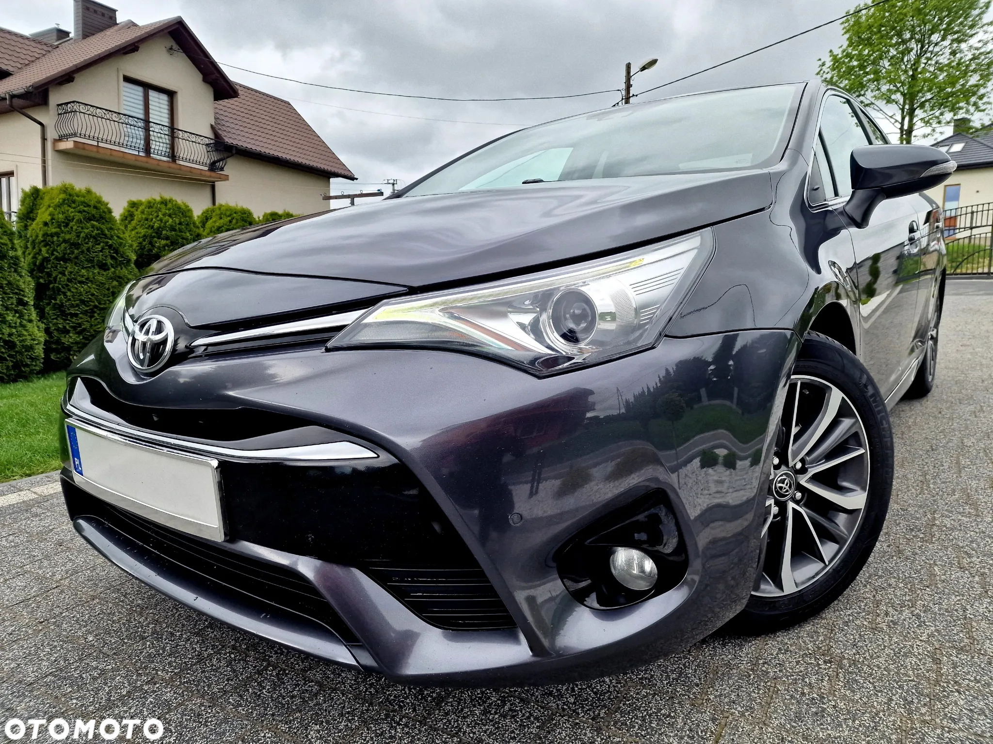 Toyota Avensis 2.0 D-4D Prestige - 26