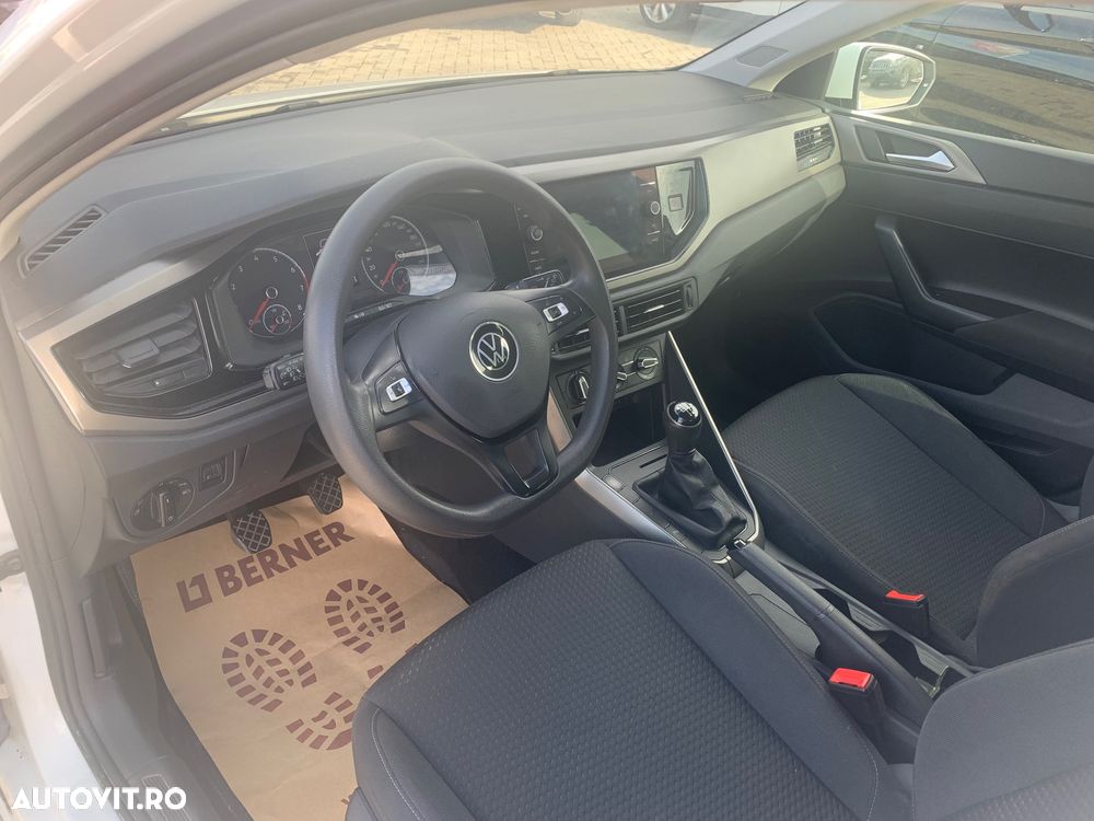 Volkswagen Polo - 5