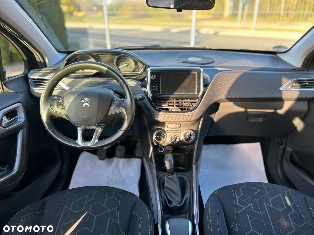 Peugeot 2008 PureTech 110 Style - 10