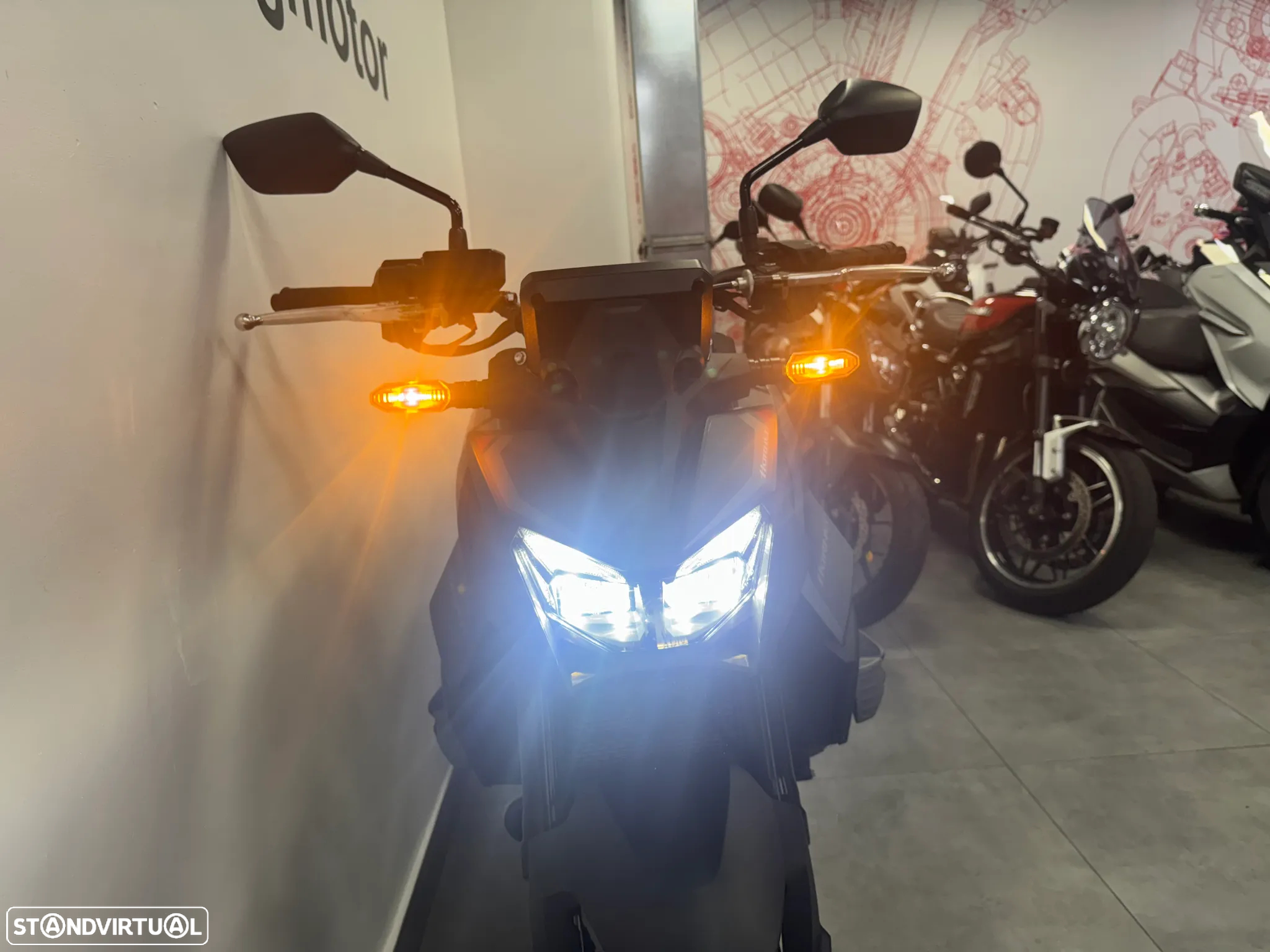 Honda CB 750 Hornet - 4