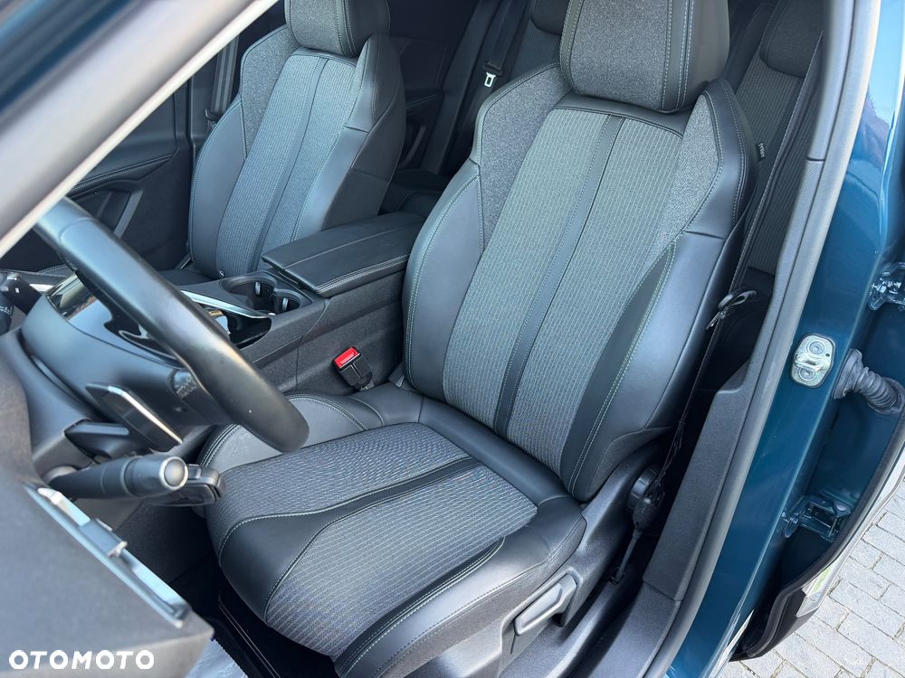 Peugeot 3008 225 e-EAT8 Allure - 10
