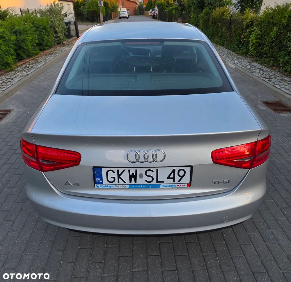 Audi A4 Limousine - 9