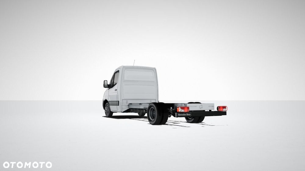 Mercedes-Benz Sprinter - 2