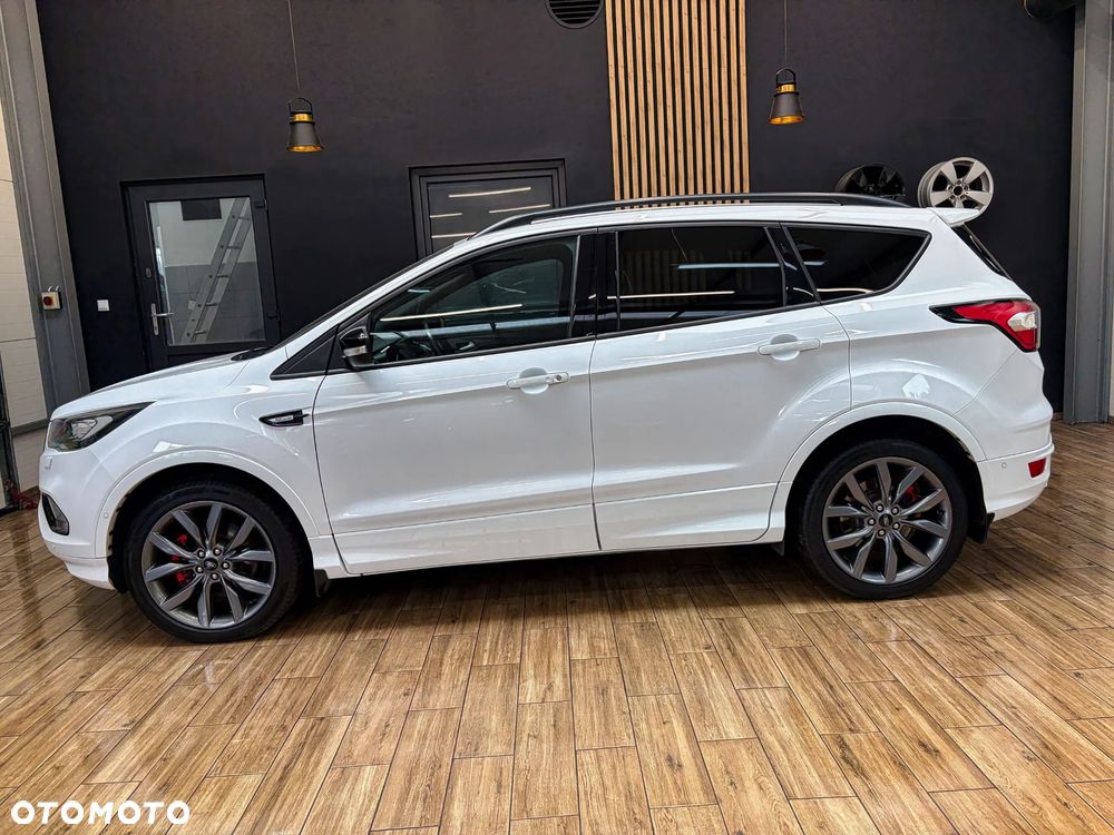 Ford Kuga 2.0 TDCi 2x4 ST-Line - 11