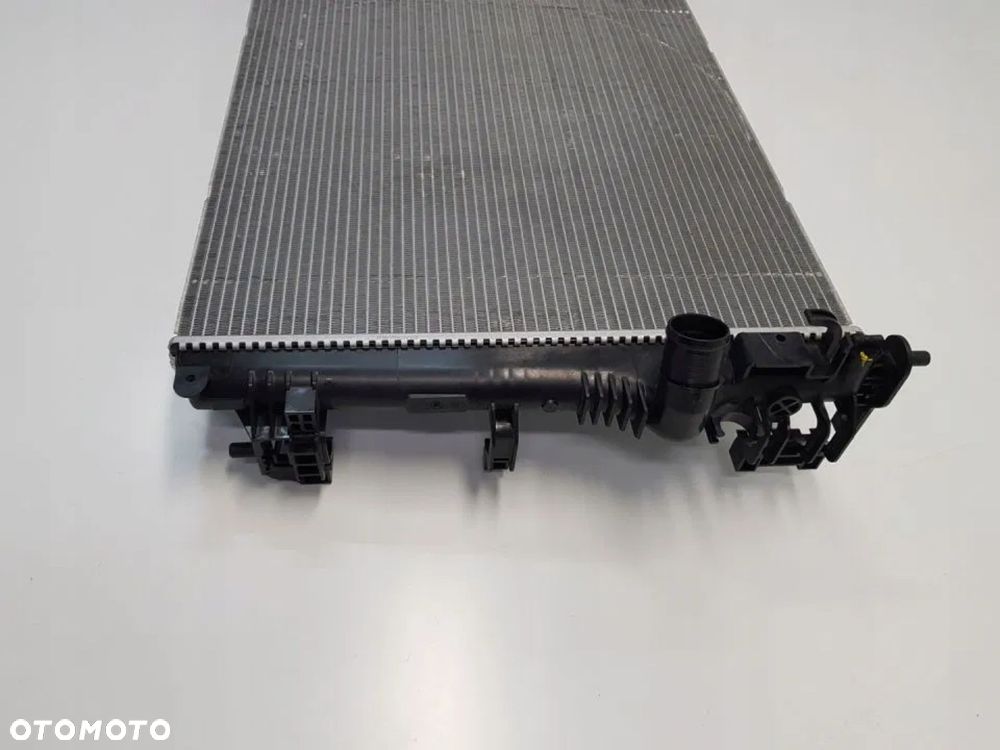 CHŁODNICA WODY POWIETRZA INTERCOOLER MEGANE IV 4 - 5