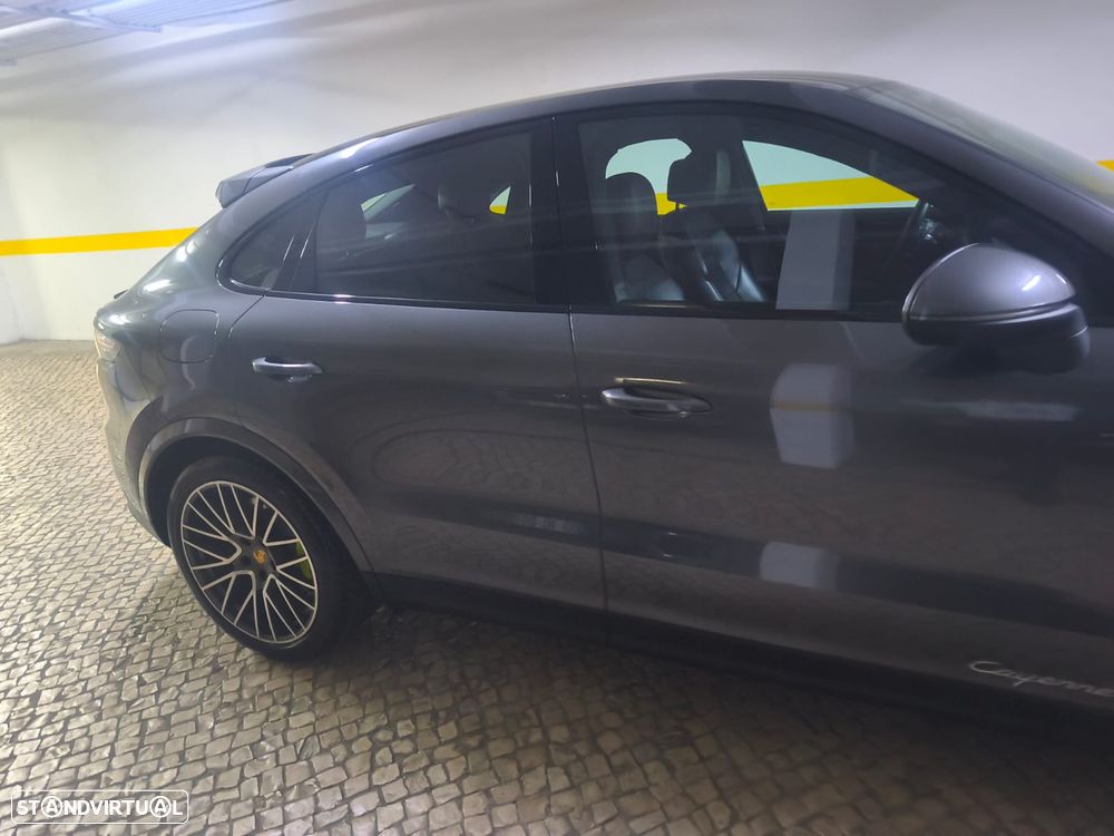 Porsche Cayenne Coupé - 4