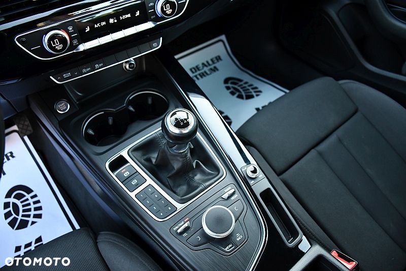 Audi A4 Limousine 1.4 TFSI Sport - 15