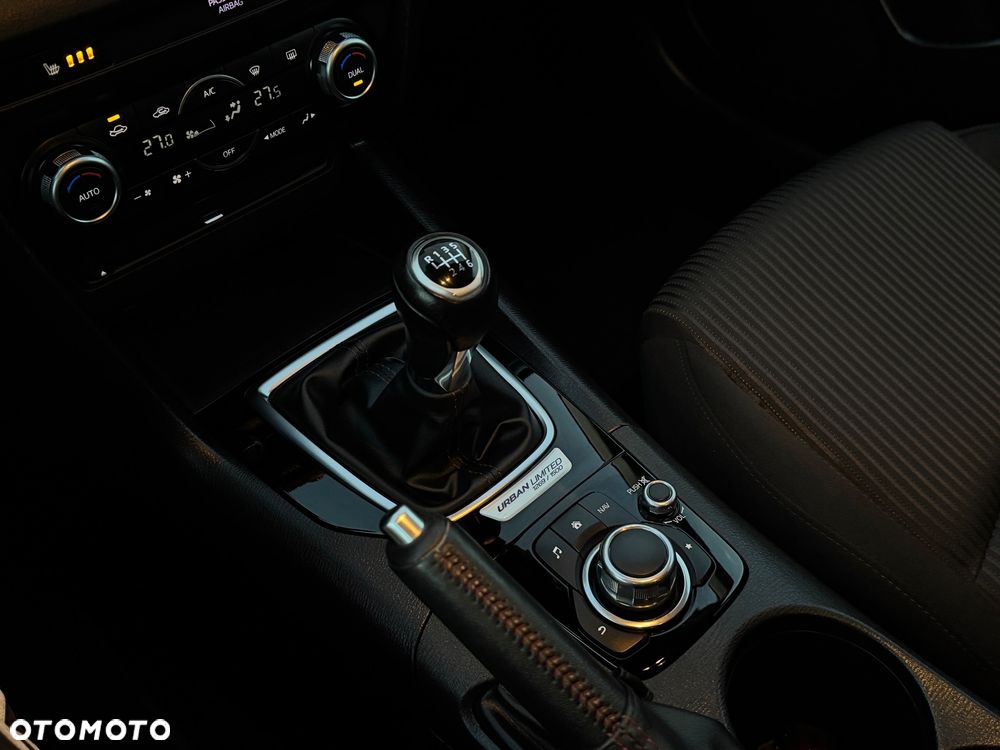 Mazda 3 SKYACTIV-G 120 Urban Limited - 32