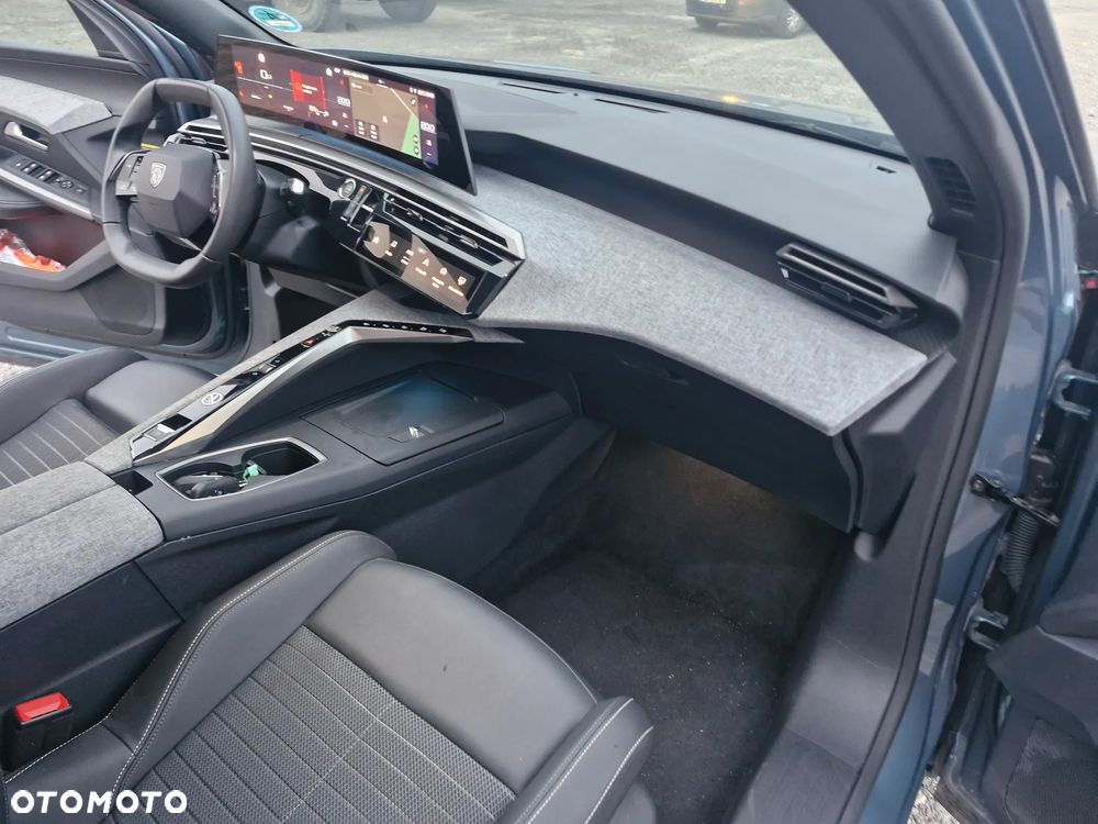 Peugeot 3008 1.2 PureTech mHEV Allure Pack S&S e-DCS6 - 19