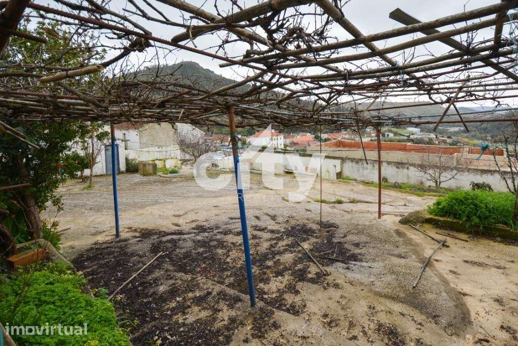 Terreno Urbano de 1000 m2 em Loures com Vista Magnífica - Grande imagem: 5/24