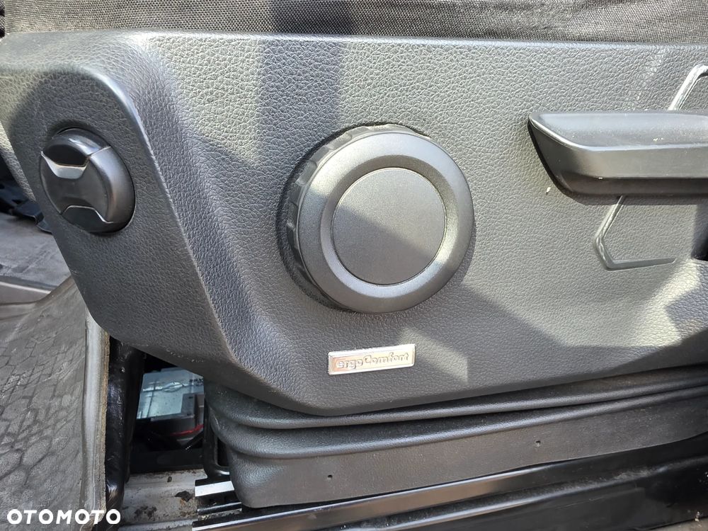 Volkswagen Crafter 3.180 Kontener 4.30M+ Winda ! Klima ! Z Włoch  ! - 18