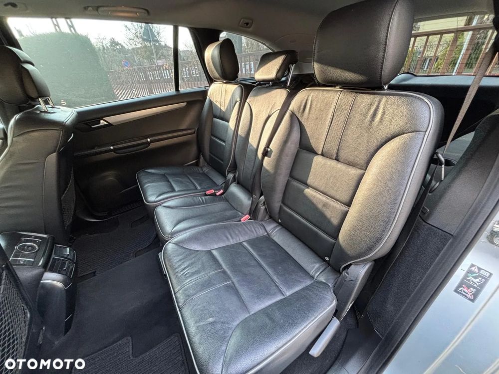 Mercedes-Benz Klasa R 350 CDI L DPF 4Matic 7G-TRONIC - 22