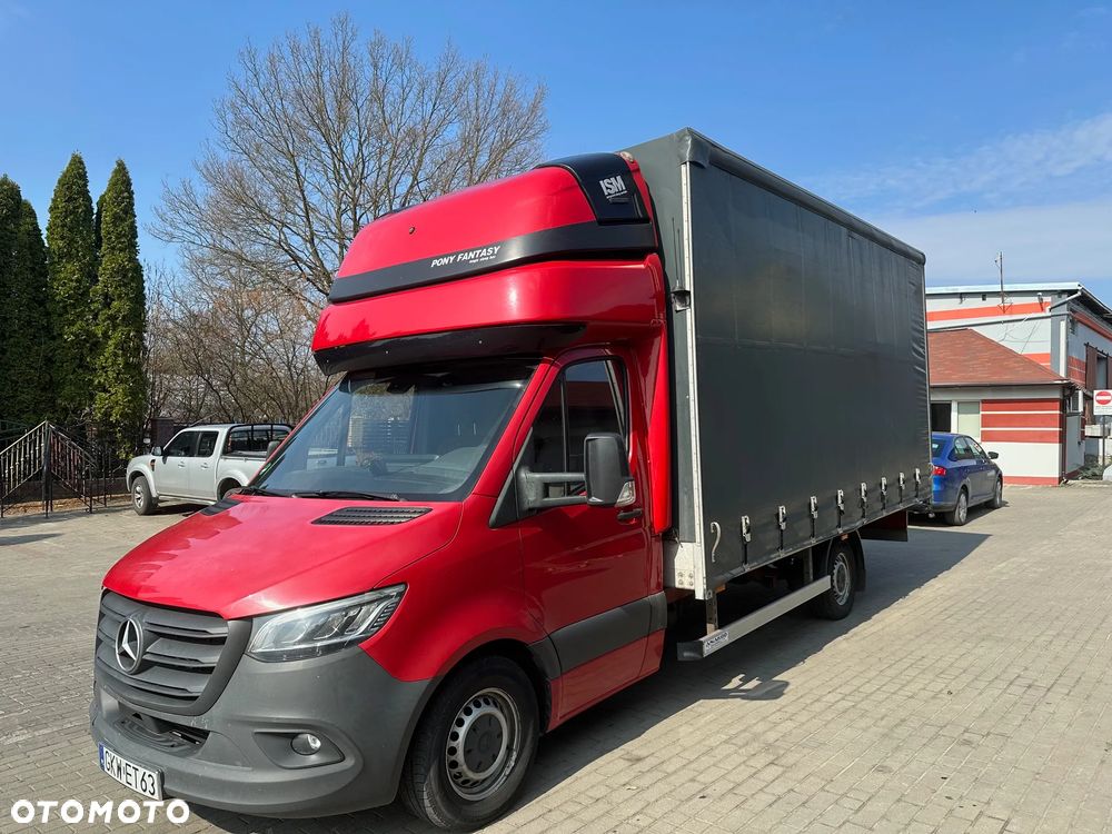 Mercedes-Benz Sprinter - 1