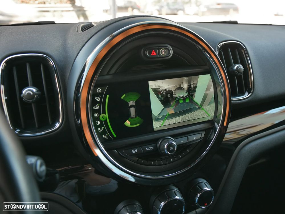 MINI Countryman Cooper SE ALL4 Auto - 14