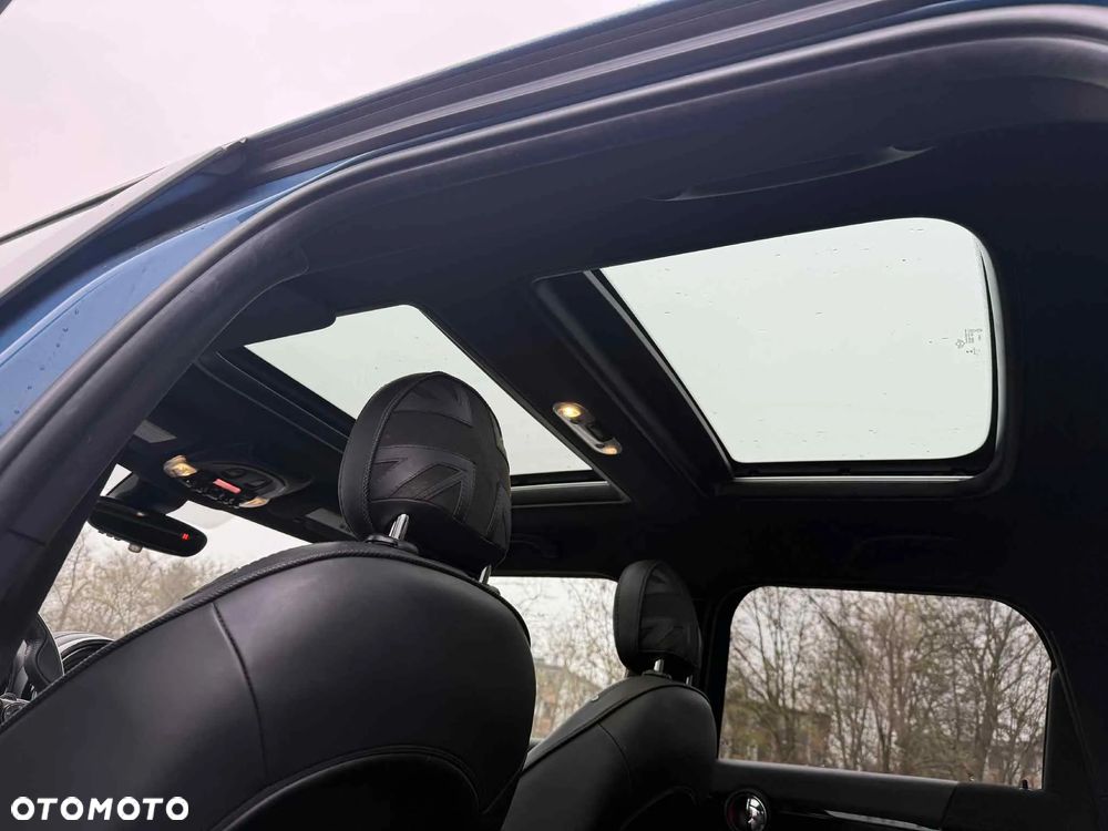 MINI John Cooper Works ALL4 sport - 8