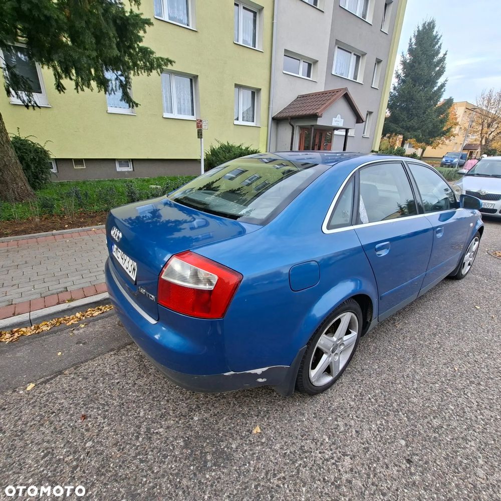 Audi A4 2001 photo 2
