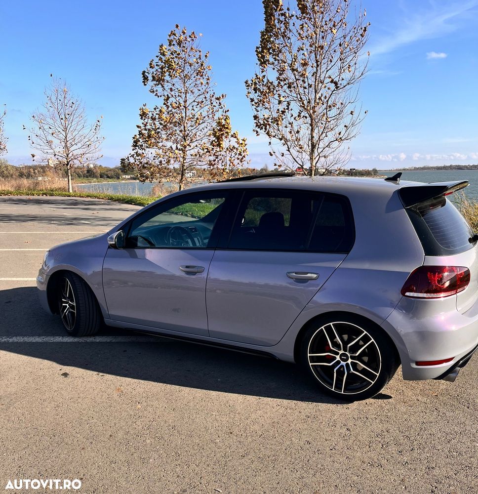 Volkswagen Golf 2.0 GTI - 7