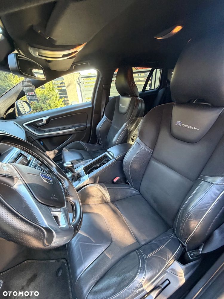 Volvo V60 D4 Drive-E R-Design Summum - 13