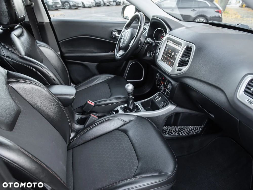 Jeep Compass 1.4 MultiAir Longitude - 30