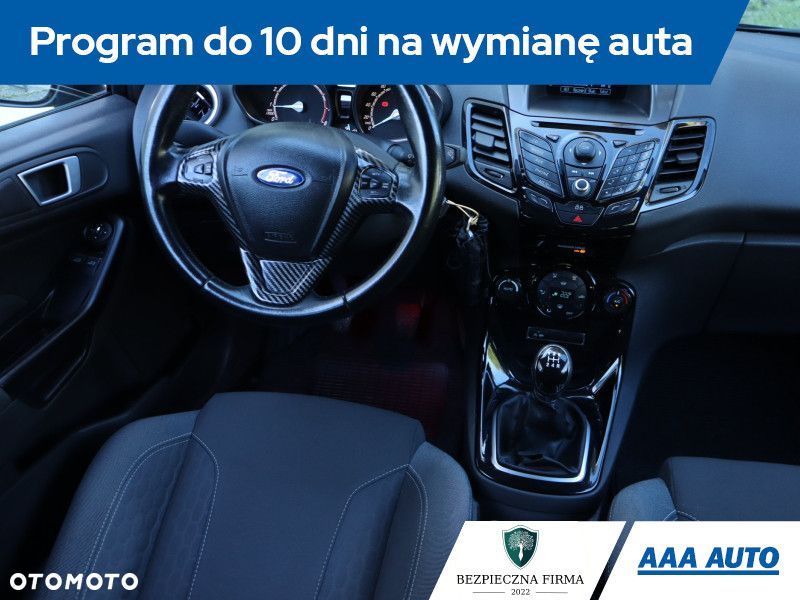 Ford Fiesta - 9