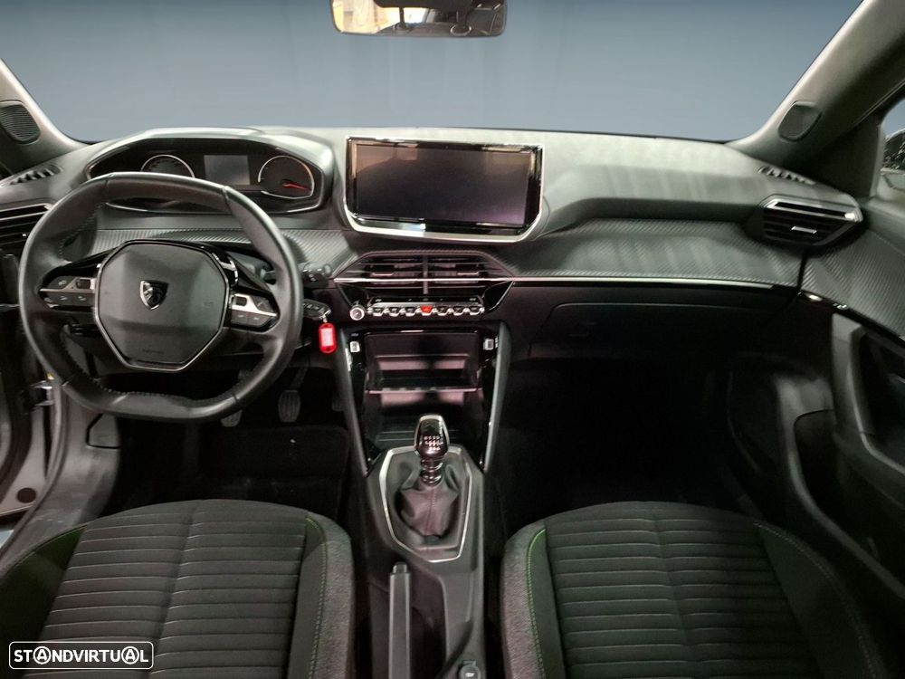 Peugeot 2008 1.2 PureTech Active - 12
