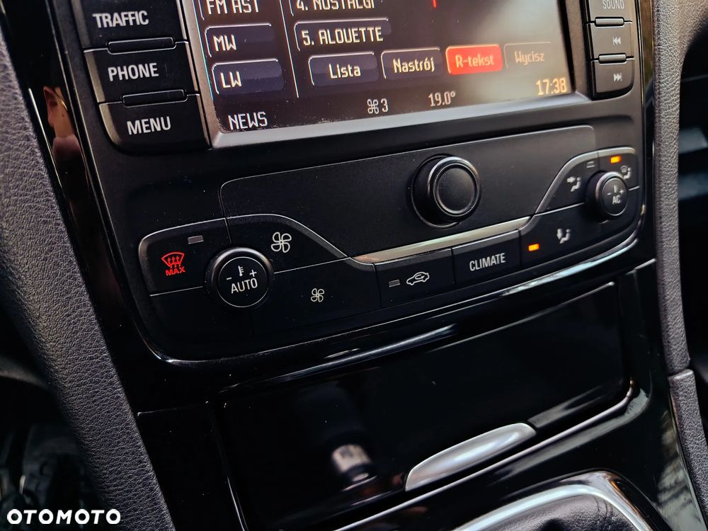 Ford S-Max 2.0 TDCi Titanium - 21