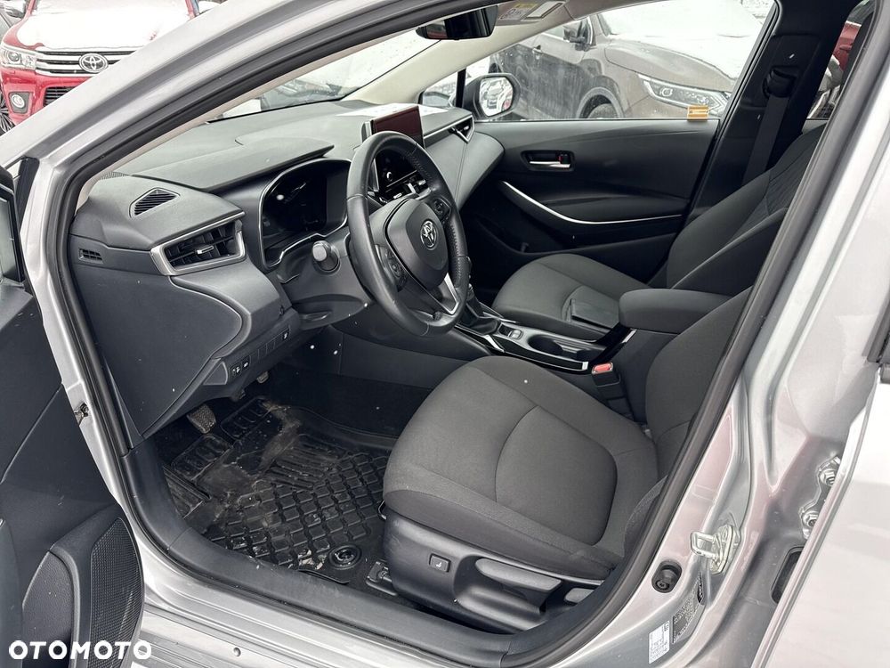 Toyota Corolla - 10