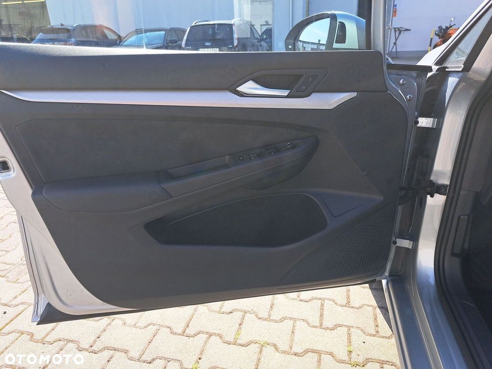 Volkswagen Golf - 13