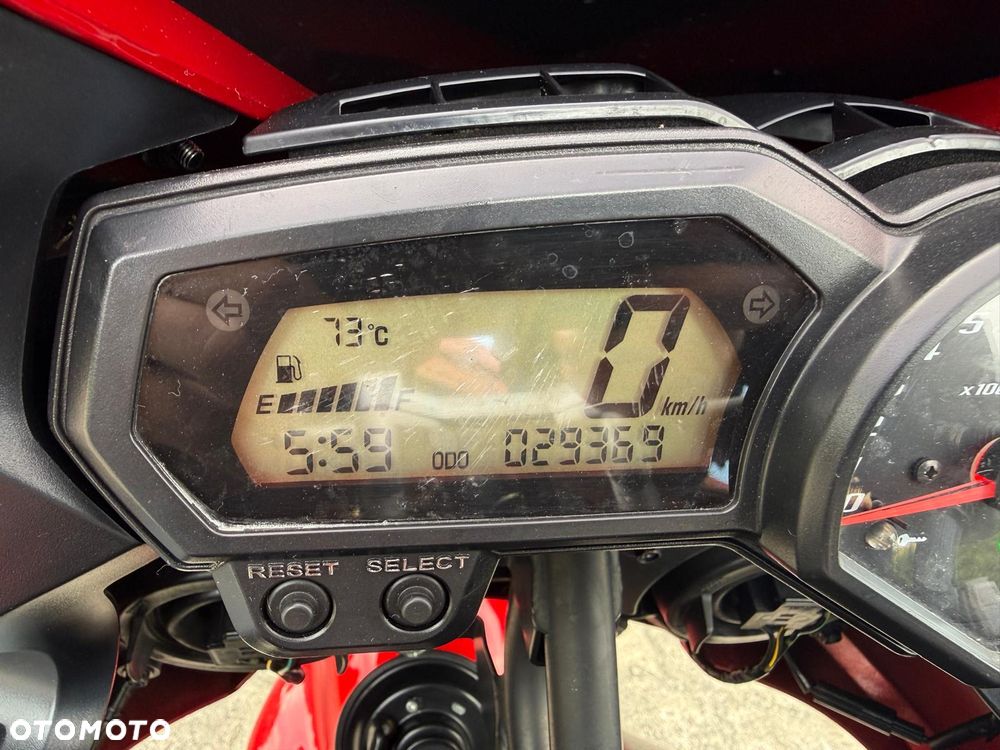 Yamaha FZS - 13