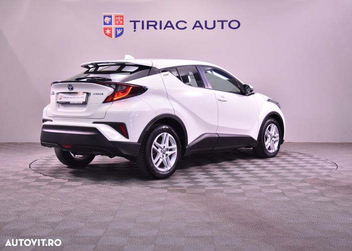 Toyota C-HR - 5
