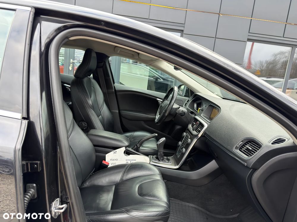 Volvo V40 D2 - 29