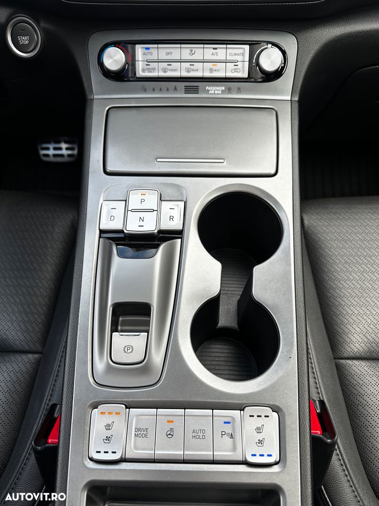 Hyundai KONA EV Premium - 9