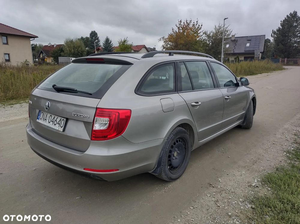 Skoda Superb 1.8 TSI Active - 6