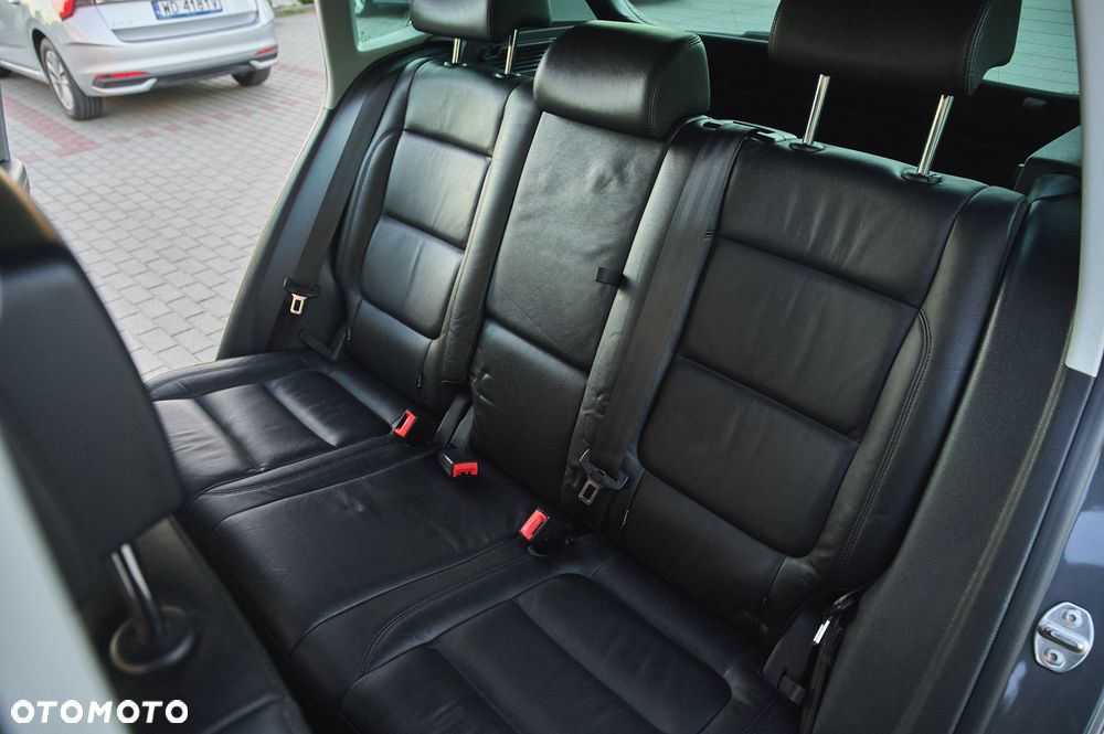 Volkswagen Tiguan 1.4 TSI BlueMotion Technology Exclusive - 32