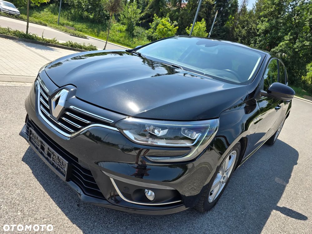 Renault Megane BLUE dCi 115 BOSE EDITION - 33