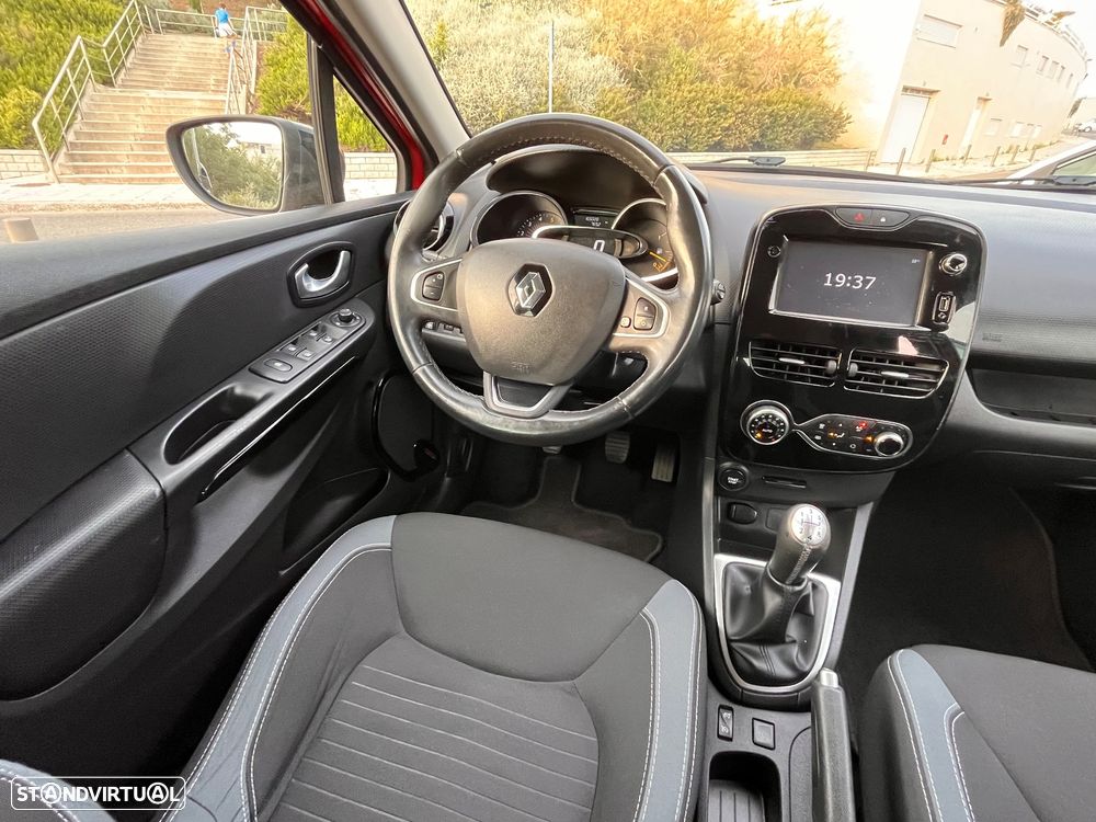 Renault Clio Sport Tourer 1.5 dCi Luxe - 23